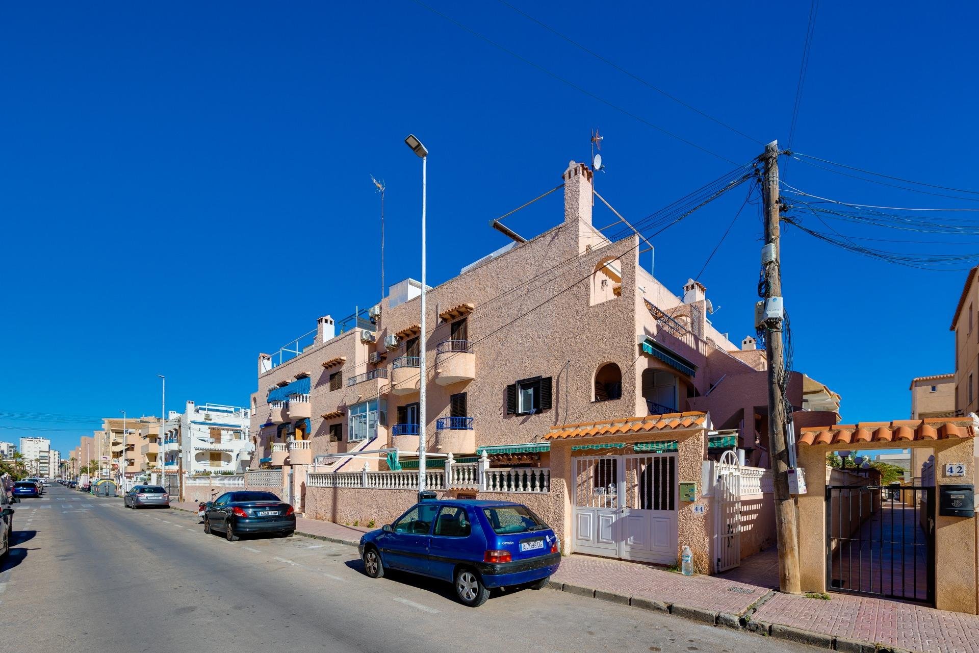 Herverkoop - Bungalow -
Torrevieja - La Mata