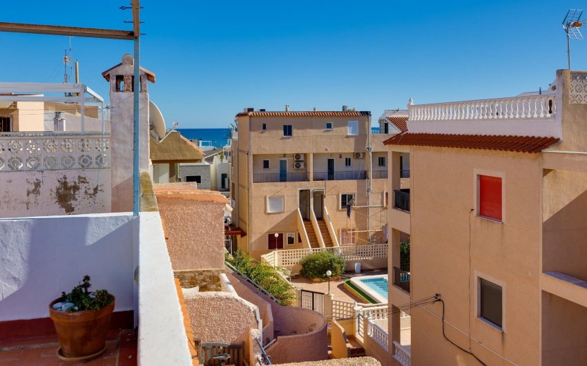 Herverkoop - Bungalow -
Torrevieja - La Mata