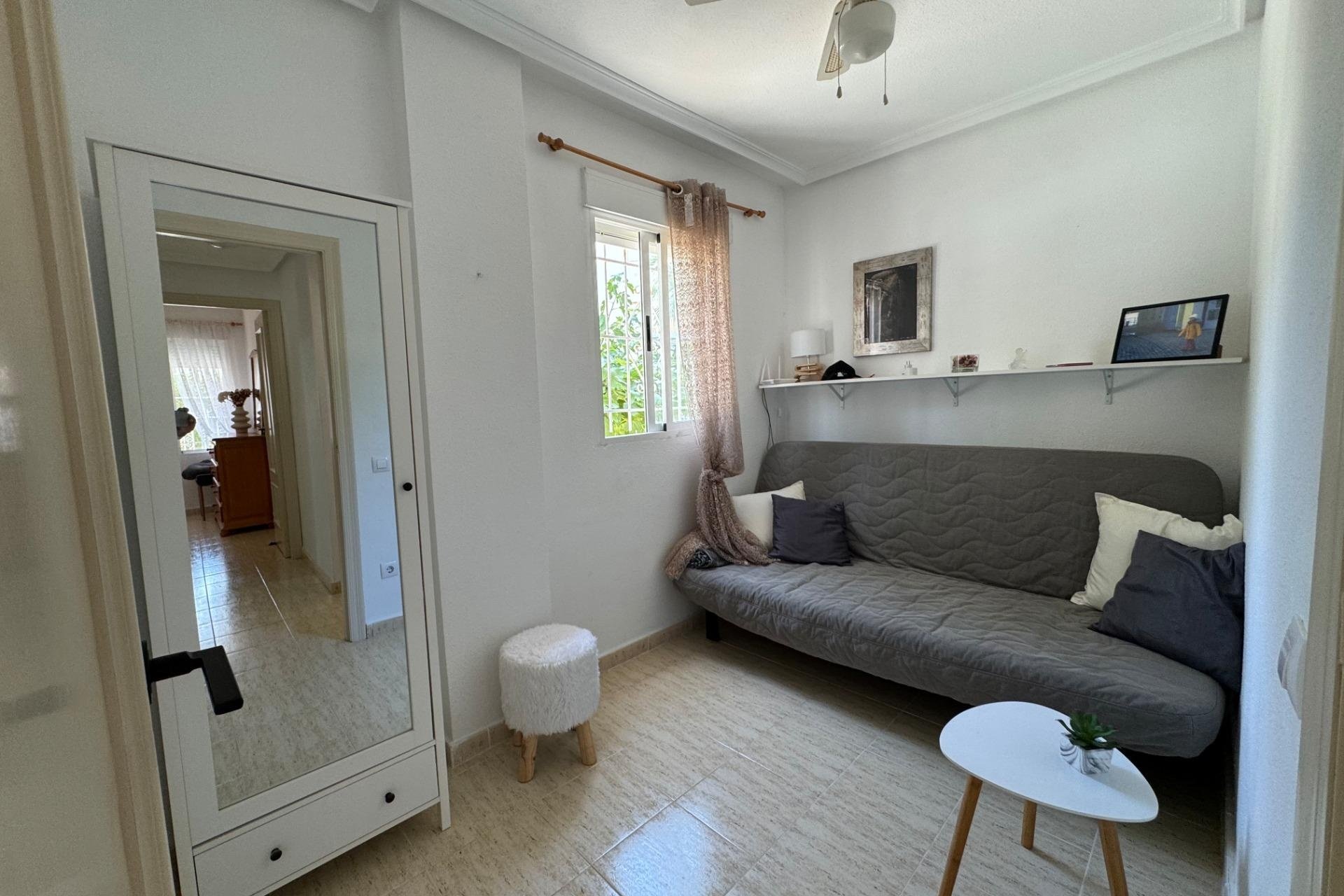 Herverkoop - Bungalow -
Torrevieja - La Siesta - El Salado - Torreta