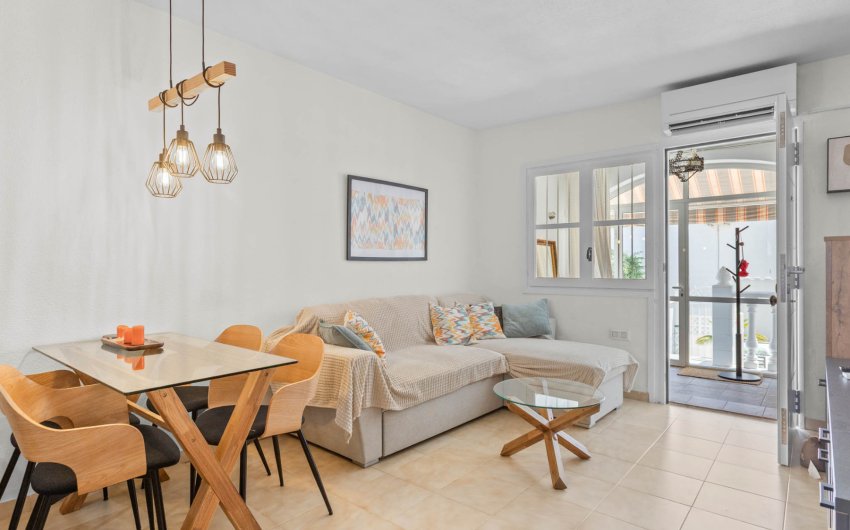 Herverkoop - Bungalow -
Torrevieja - Lago Jardin