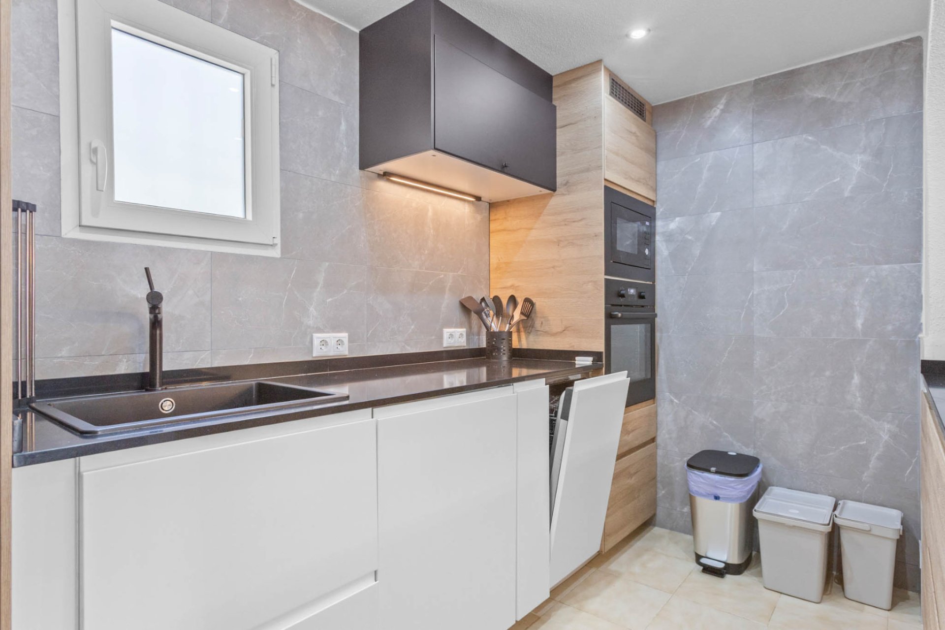 Herverkoop - Bungalow -
Torrevieja - Lago Jardin