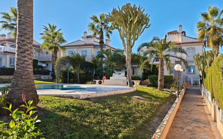 Herverkoop - Bungalow -
Torrevieja - Los Balcones - Los Altos del Edén
