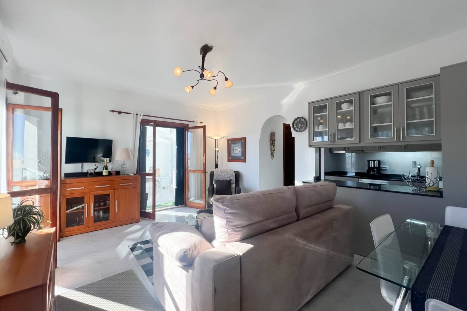 Herverkoop - Bungalow -
Torrevieja - Los Frutales