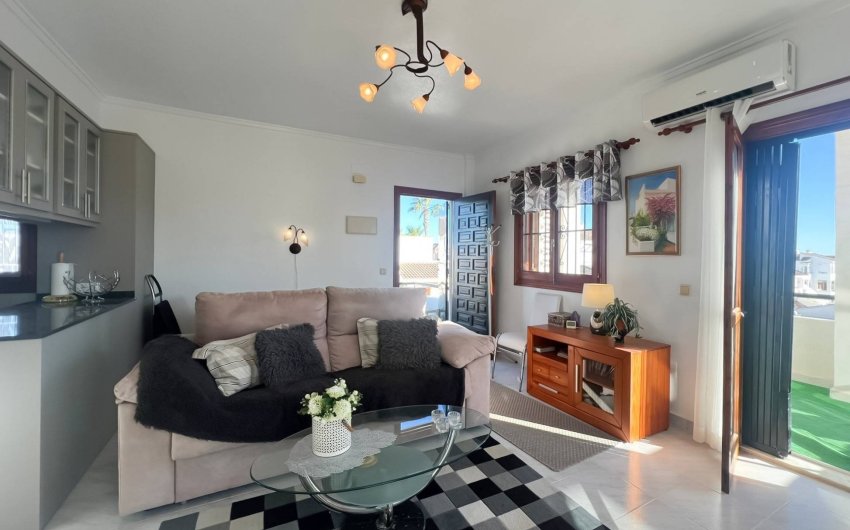 Herverkoop - Bungalow -
Torrevieja - Los Frutales