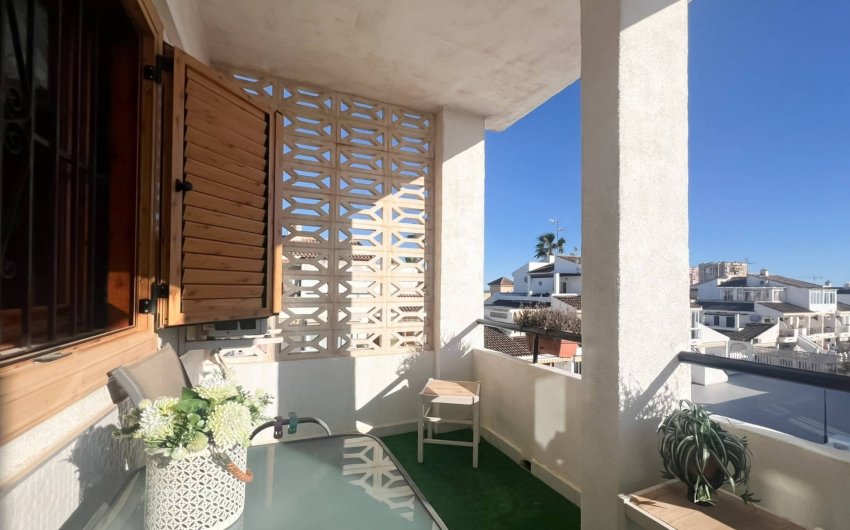 Herverkoop - Bungalow -
Torrevieja - Los Frutales