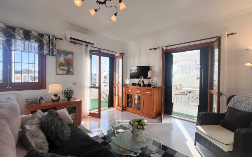 Herverkoop - Bungalow -
Torrevieja - Los Frutales