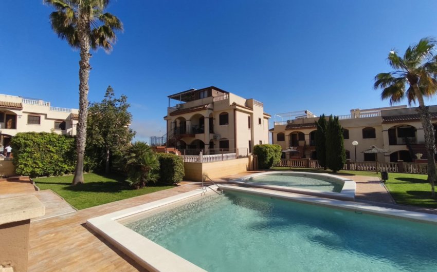 Herverkoop - Bungalow -
Torrevieja - Parque Acuático - Sector 25