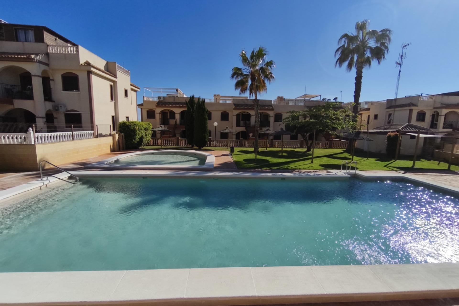 Herverkoop - Bungalow -
Torrevieja - Parque Acuático - Sector 25