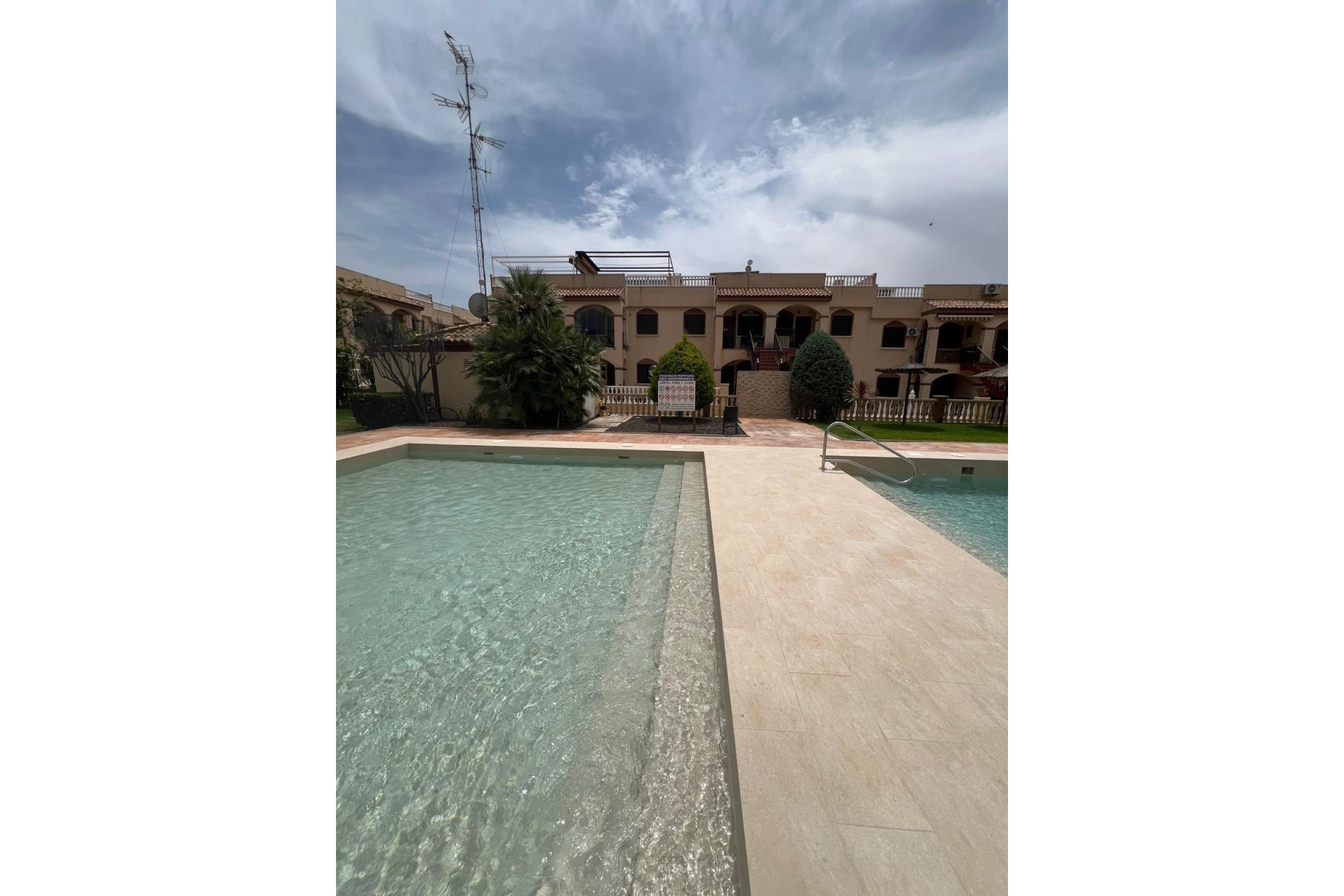 Herverkoop - Bungalow -
Torrevieja - Parque Acuático - Sector 25