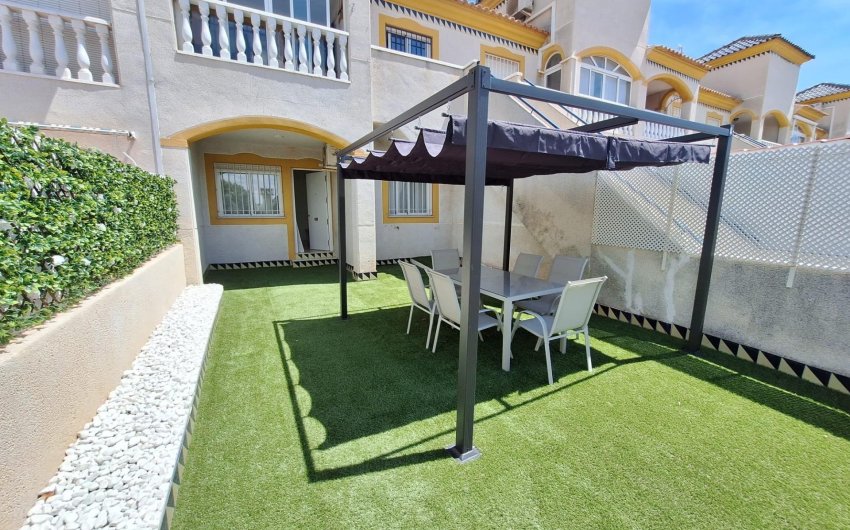 Herverkoop - Bungalow -
Torrevieja - Sector 25