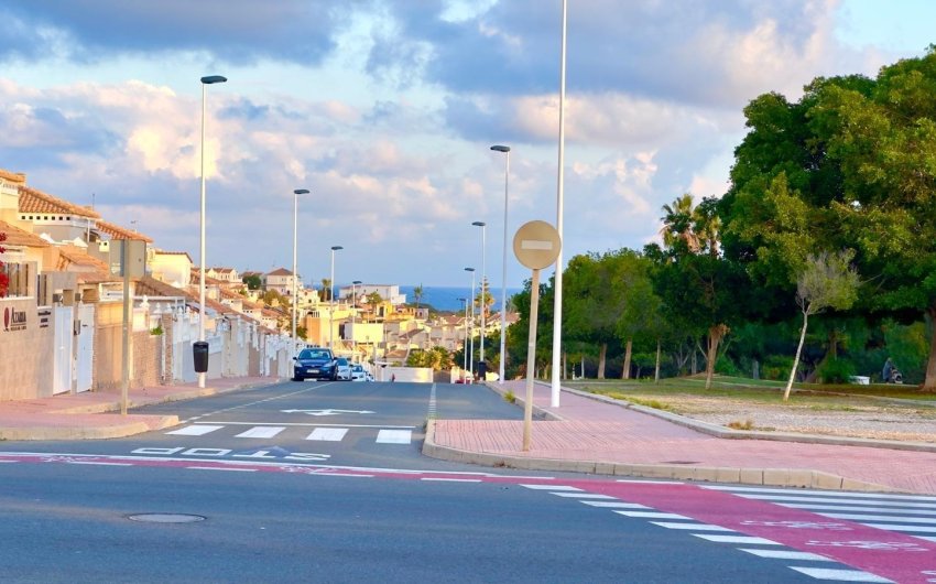 Herverkoop - Bungalow -
Torrevieja - Torreblanca