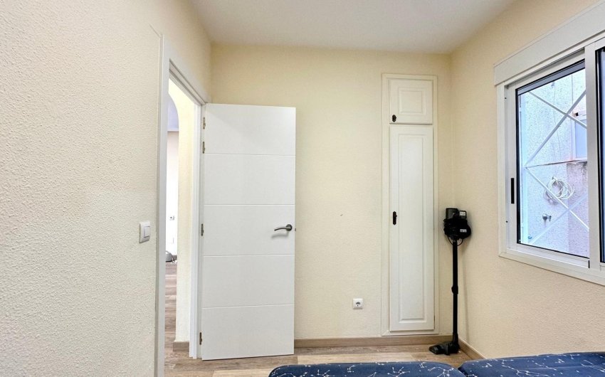Herverkoop - Bungalow -
Torrevieja - Torreblanca