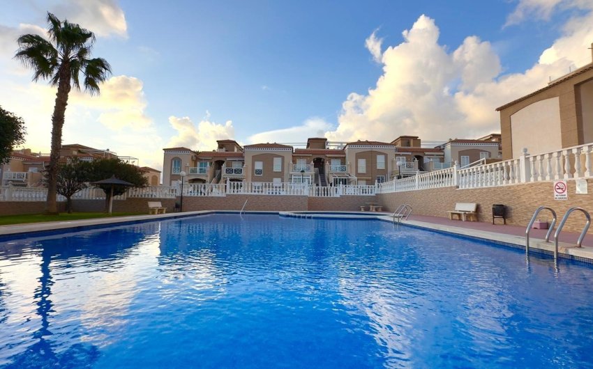 Herverkoop - Bungalow -
Torrevieja - Torreblanca