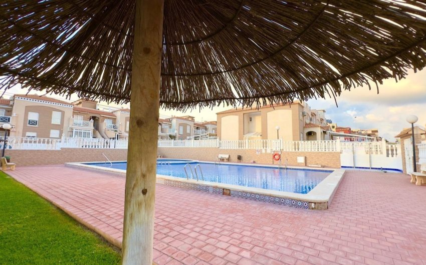 Herverkoop - Bungalow -
Torrevieja - Torreblanca