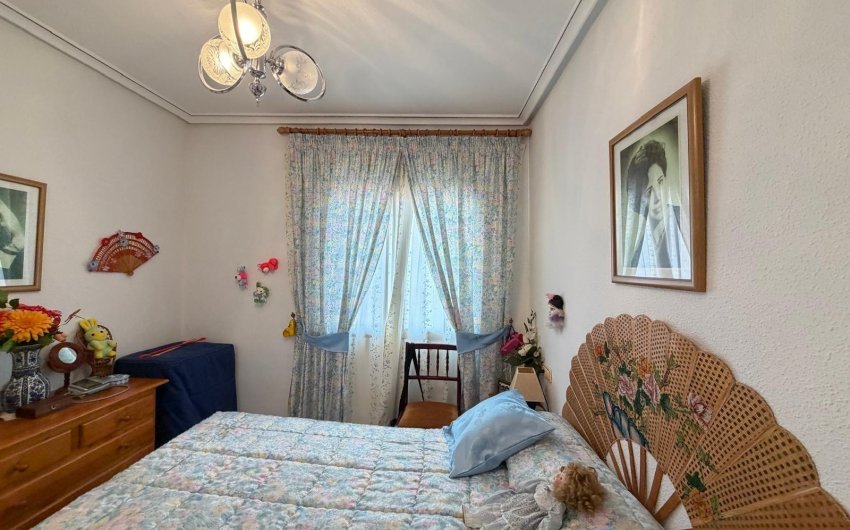 Herverkoop - Bungalow -
Torrevieja - Torreblanca