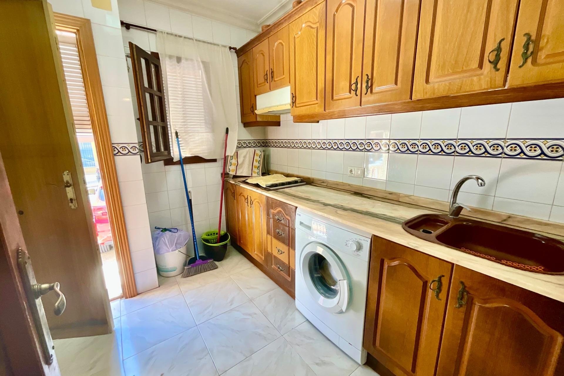 Herverkoop - Bungalow -
Torrevieja - Torreblanca
