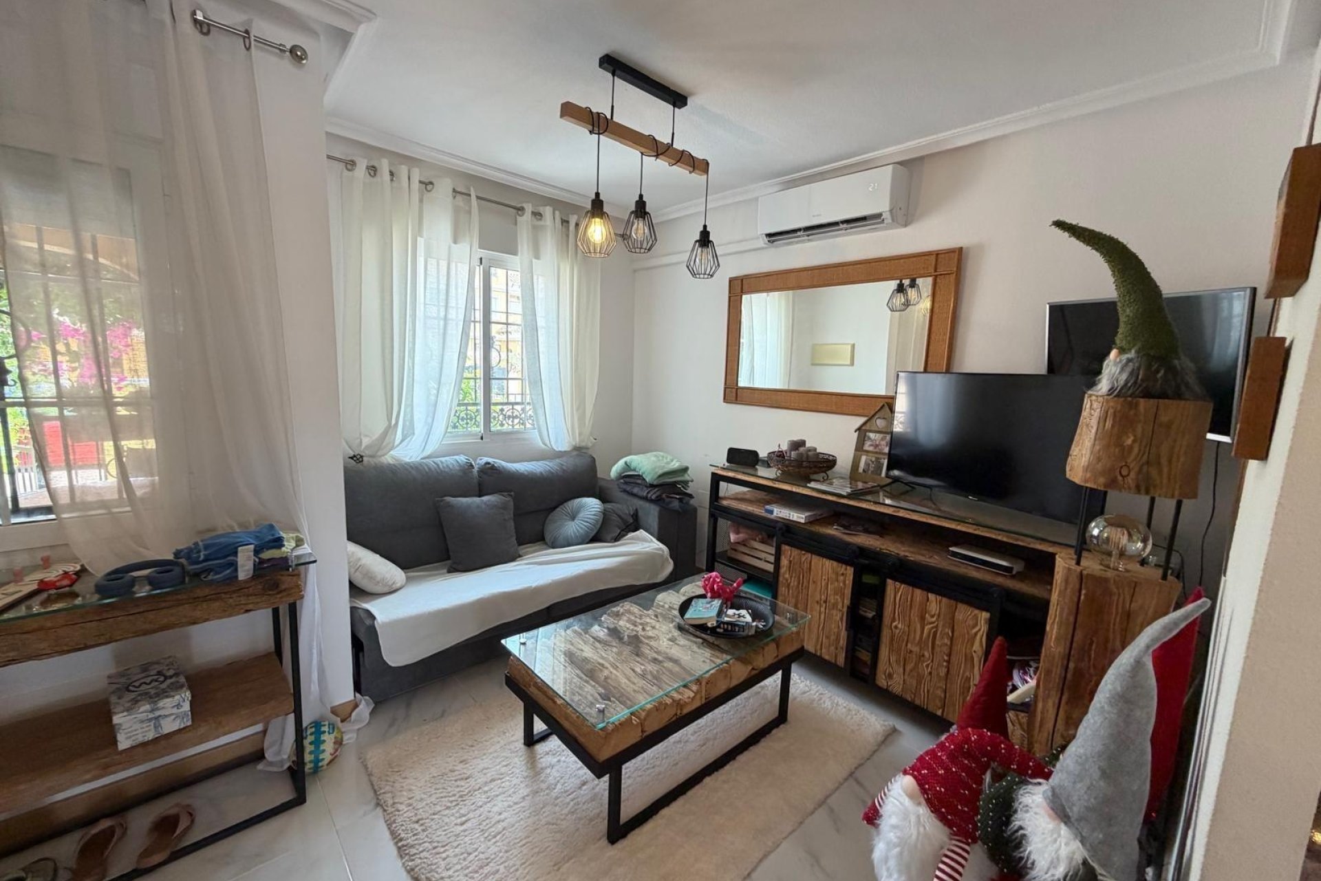 Herverkoop - Bungalow -
Torrevieja - Zona Los Frutales