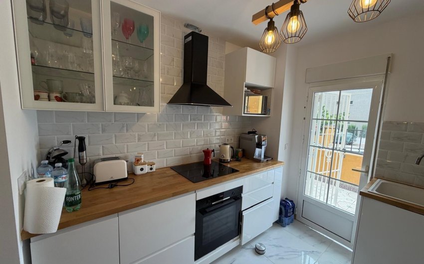 Herverkoop - Bungalow -
Torrevieja - Zona Los Frutales