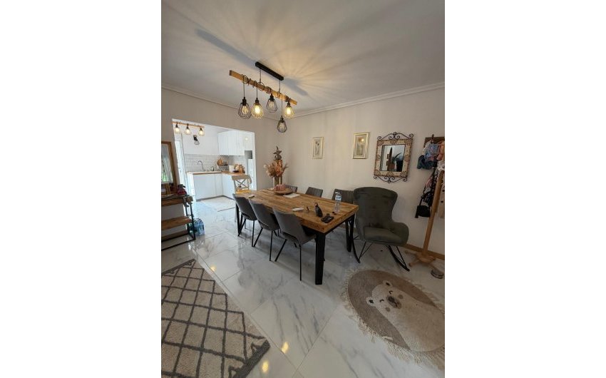 Herverkoop - Bungalow -
Torrevieja - Zona Los Frutales
