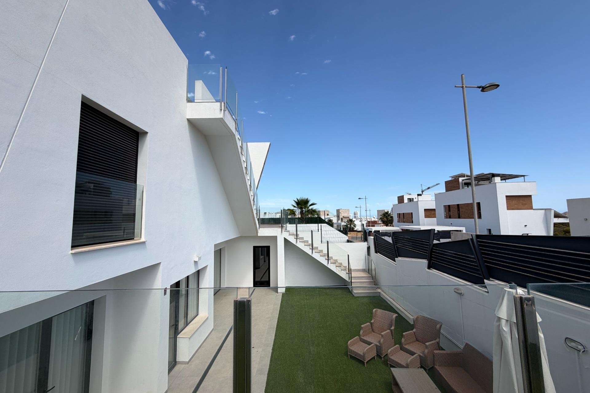 Herverkoop - Casa -
Finestrat - Balcón de Finestrat-Terra Marina