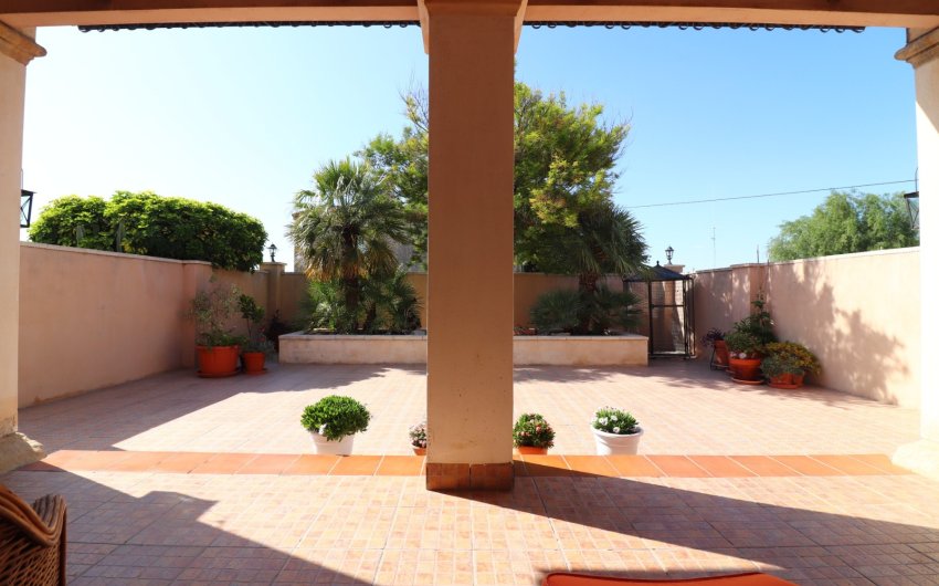 Herverkoop - Country House -
Albatera - Albatera - Country