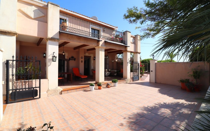 Herverkoop - Country House -
Albatera - Albatera - Country