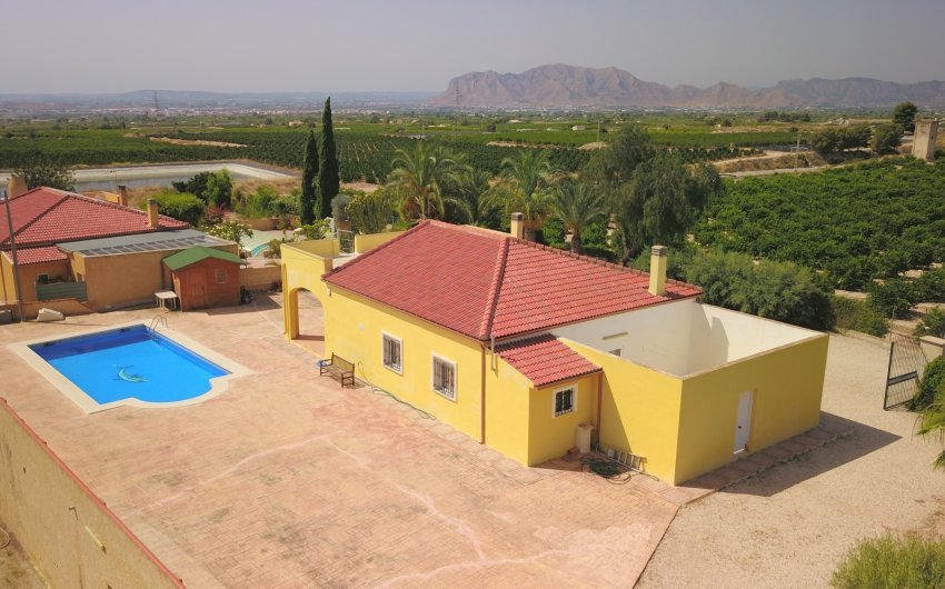 Herverkoop - Country House -
Albatera - Albatera - Country