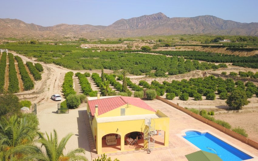 Herverkoop - Country House -
Albatera - Albatera - Country