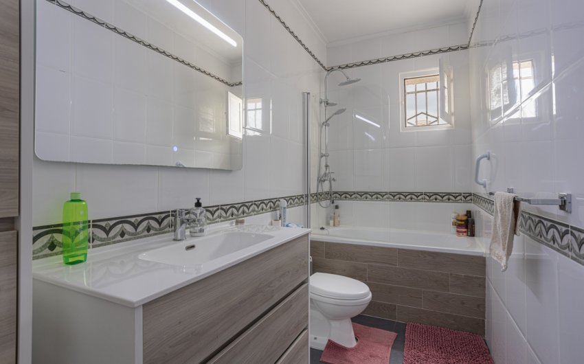 Herverkoop - Country House -
Albatera