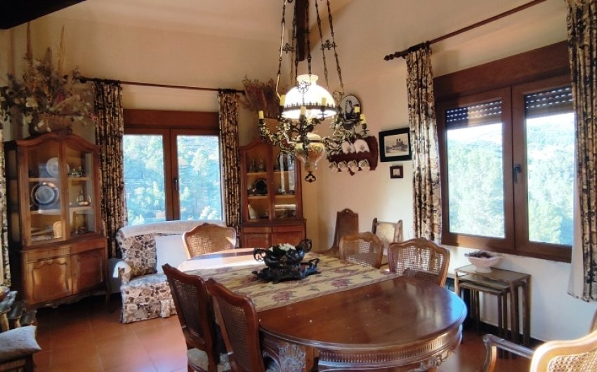 Herverkoop - Country House -
Alcoy