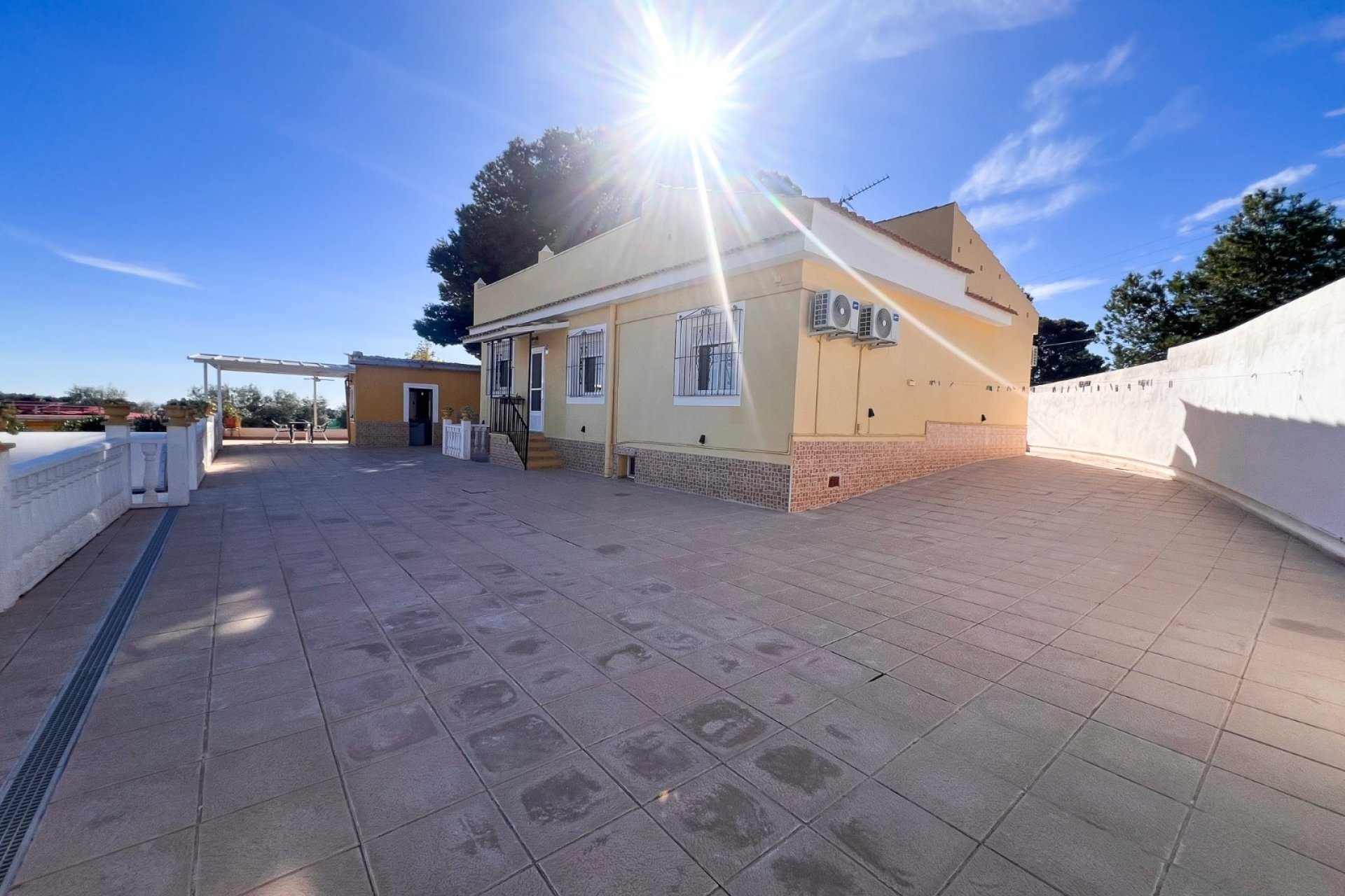 Herverkoop - Country House -
Alicante - Moralet - Cañada del Fenollar