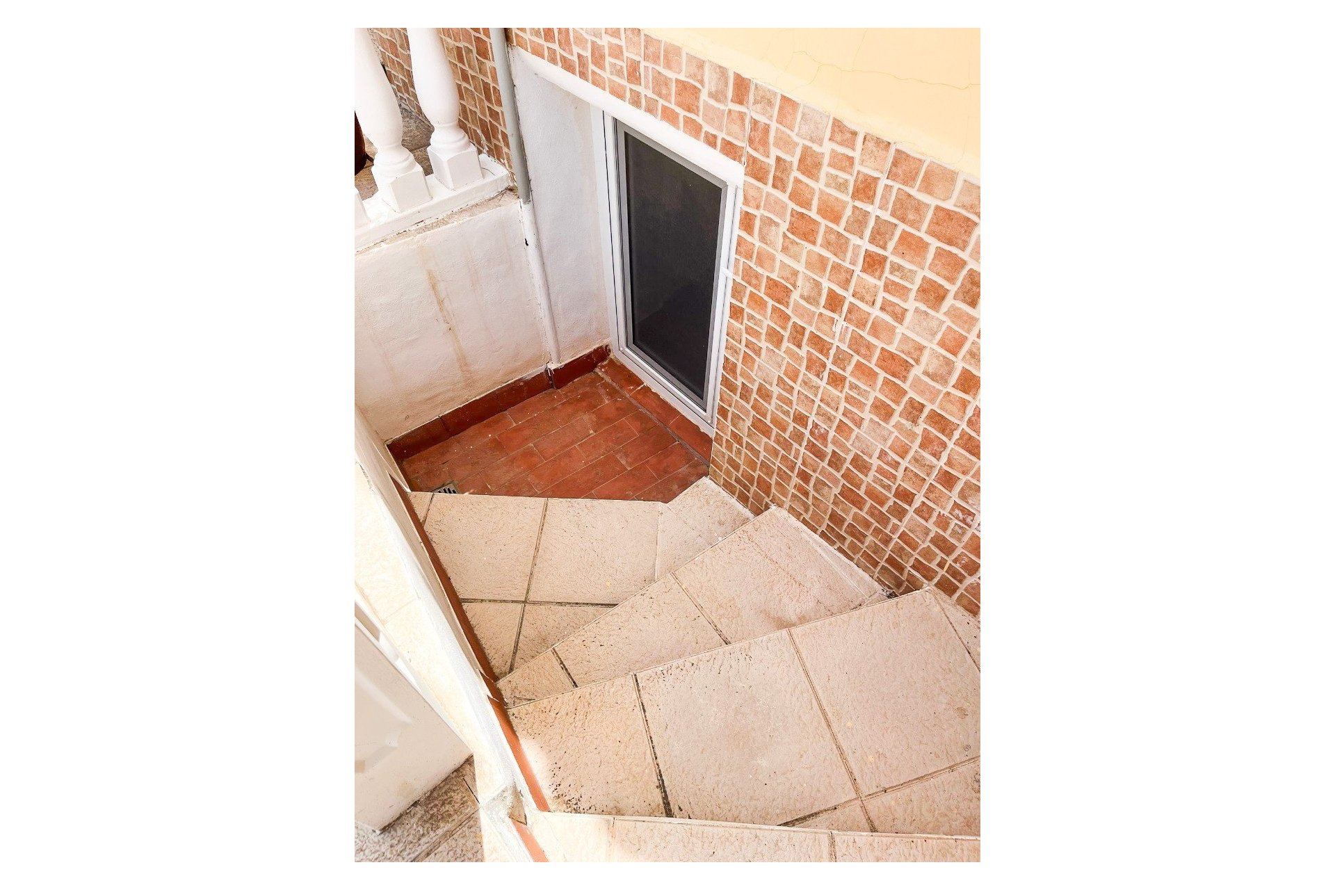 Herverkoop - Country House -
Alicante - Moralet - Cañada del Fenollar