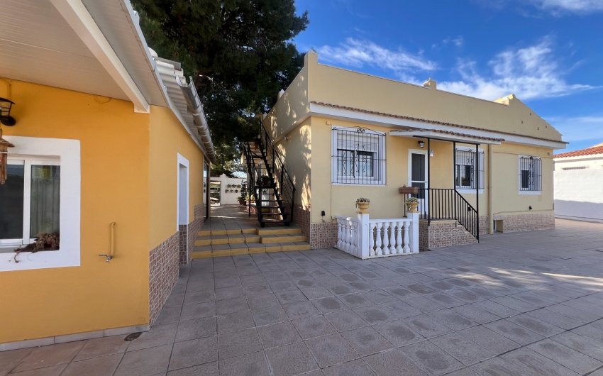 Herverkoop - Country House -
Alicante - Moralet - Cañada del Fenollar