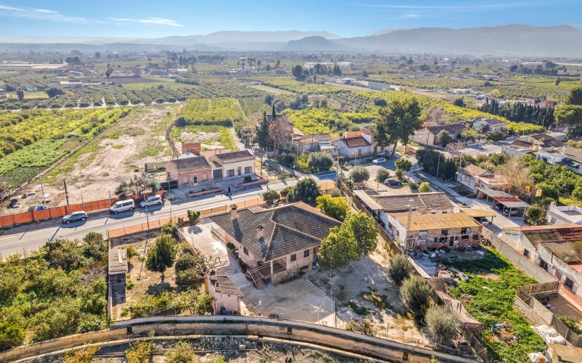 Herverkoop - Country House -
Beniel - Carretera de Beniel