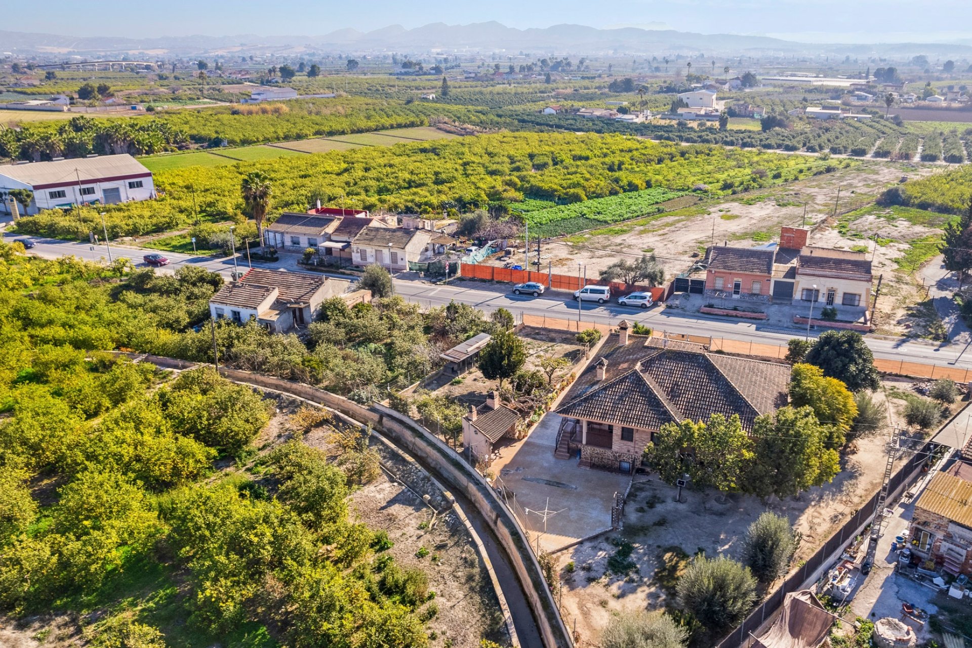 Herverkoop - Country House -
Beniel - Carretera de Beniel