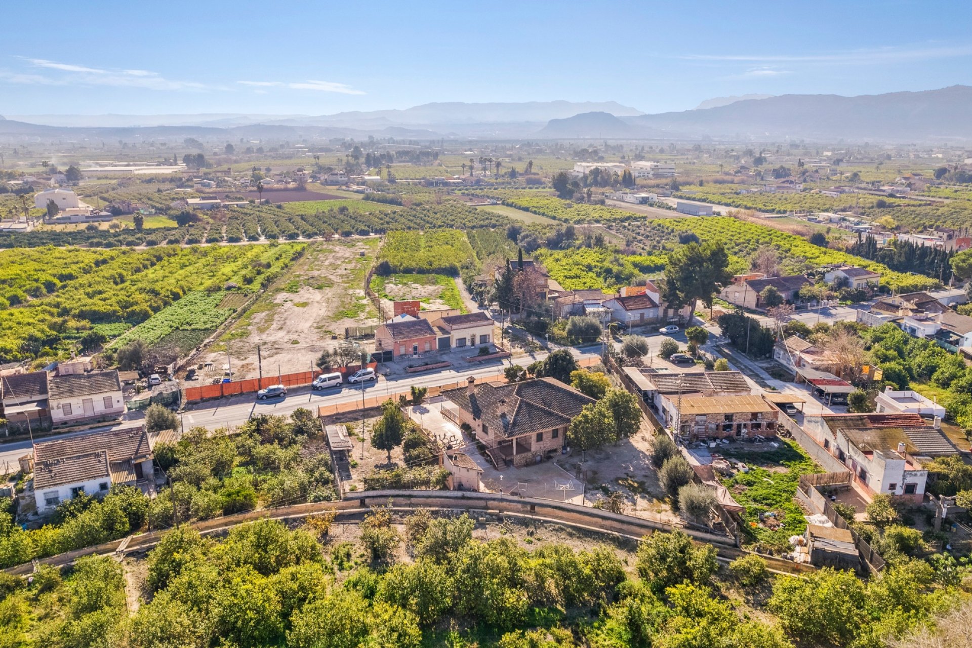 Herverkoop - Country House -
Beniel - Carretera de Beniel