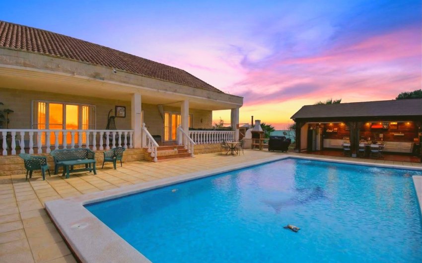 Herverkoop - Country House -
Cartagena