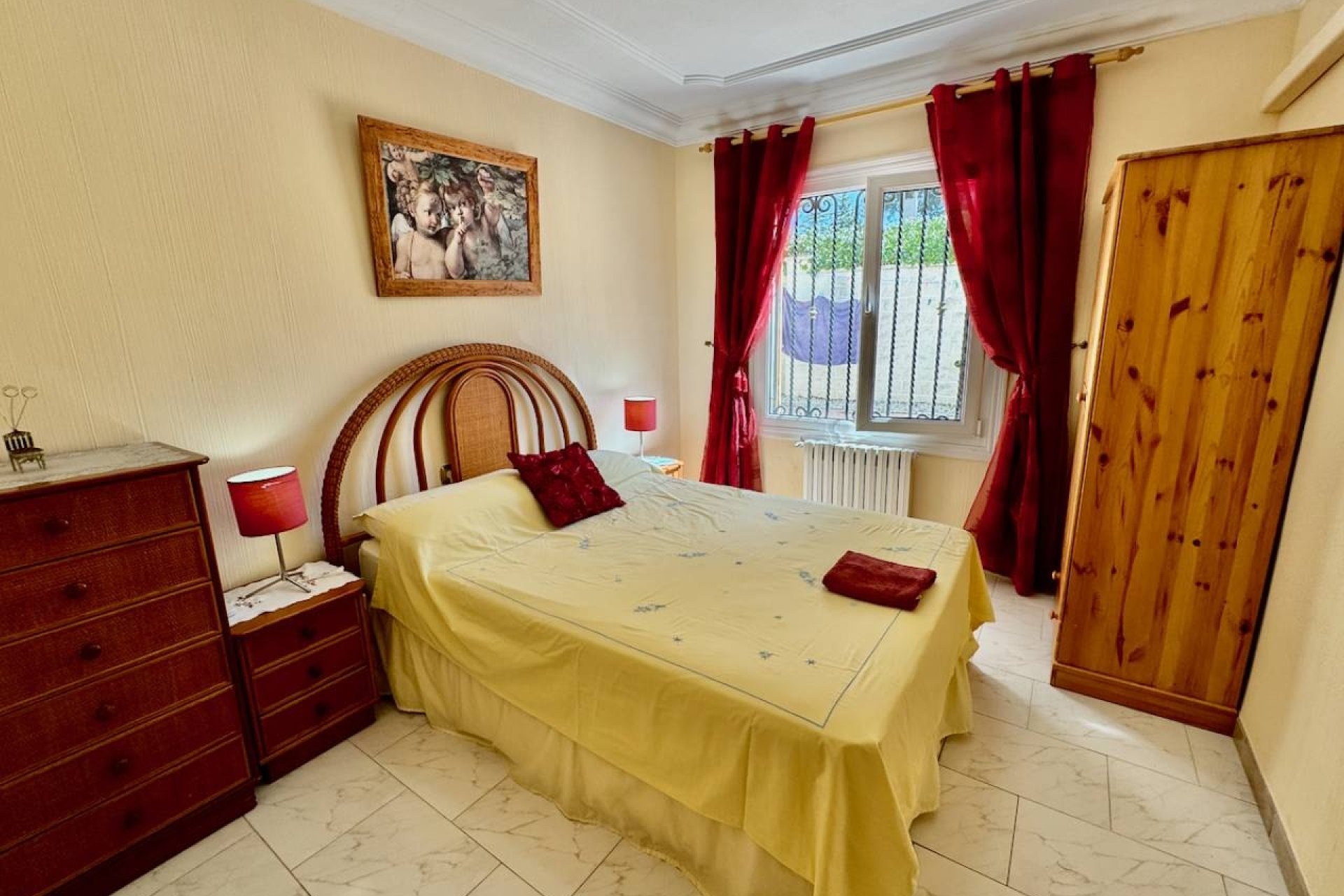 Herverkoop - Country House -
Castalla