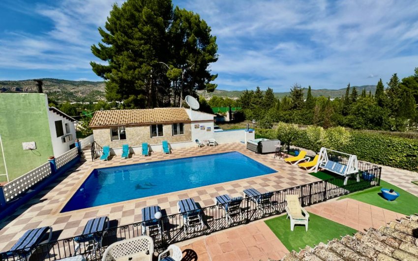 Herverkoop - Country House -
Castalla