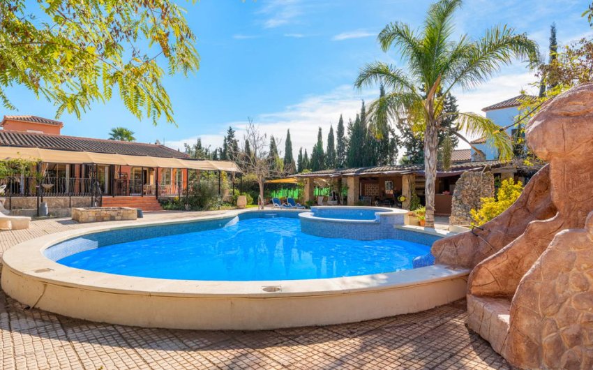 Herverkoop - Country House -
Catral