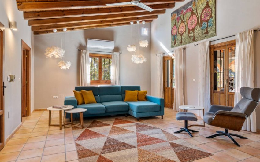 Herverkoop - Country House -
Catral