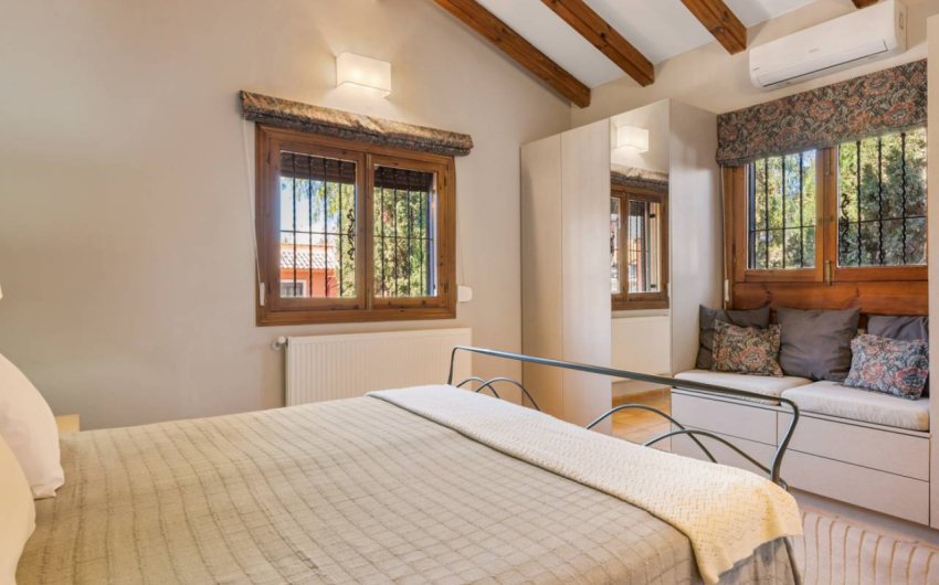 Herverkoop - Country House -
Catral