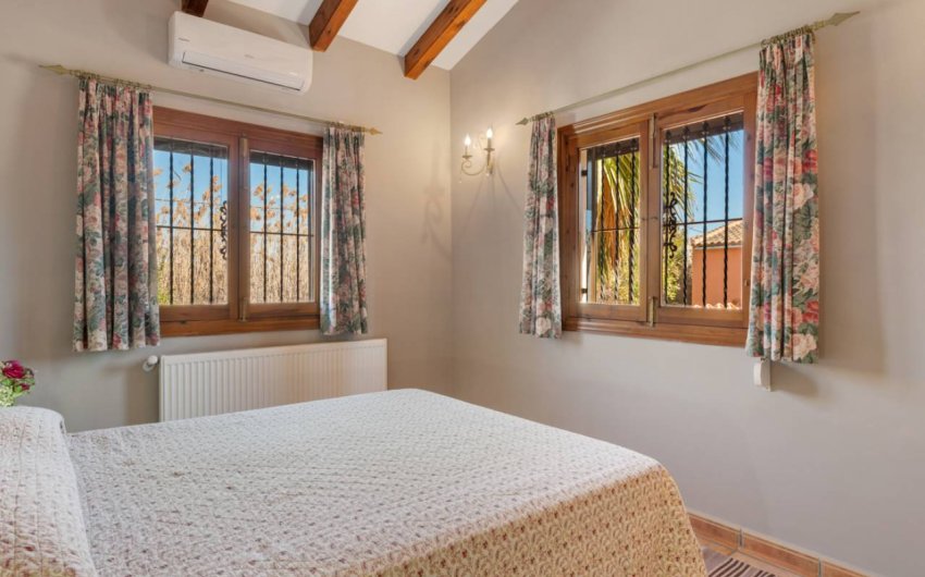 Herverkoop - Country House -
Catral