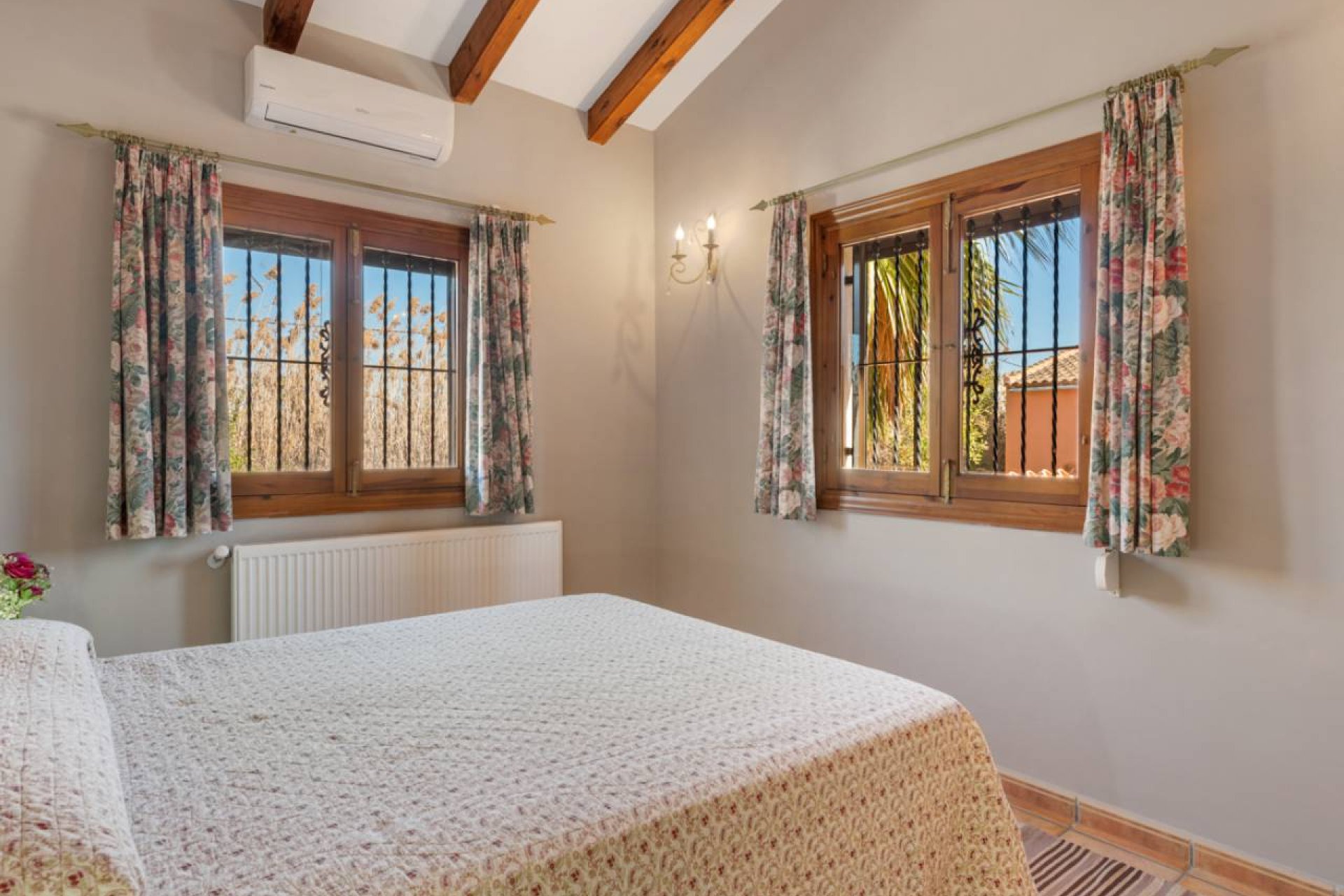 Herverkoop - Country House -
Catral