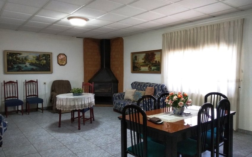 Herverkoop - Country House -
Cocentaina