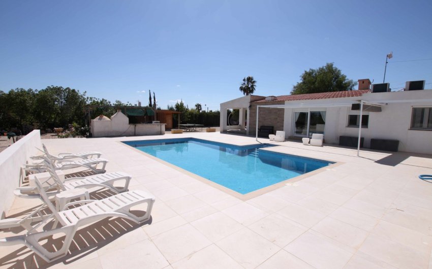 Herverkoop - Country House -
Crevillente