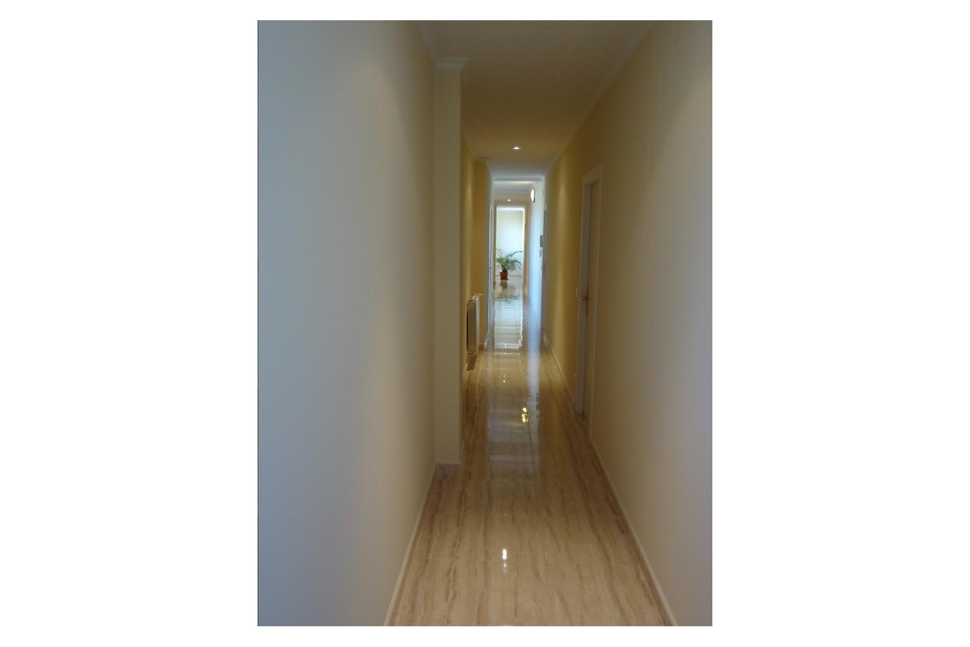 Herverkoop - Country House -
El Altet