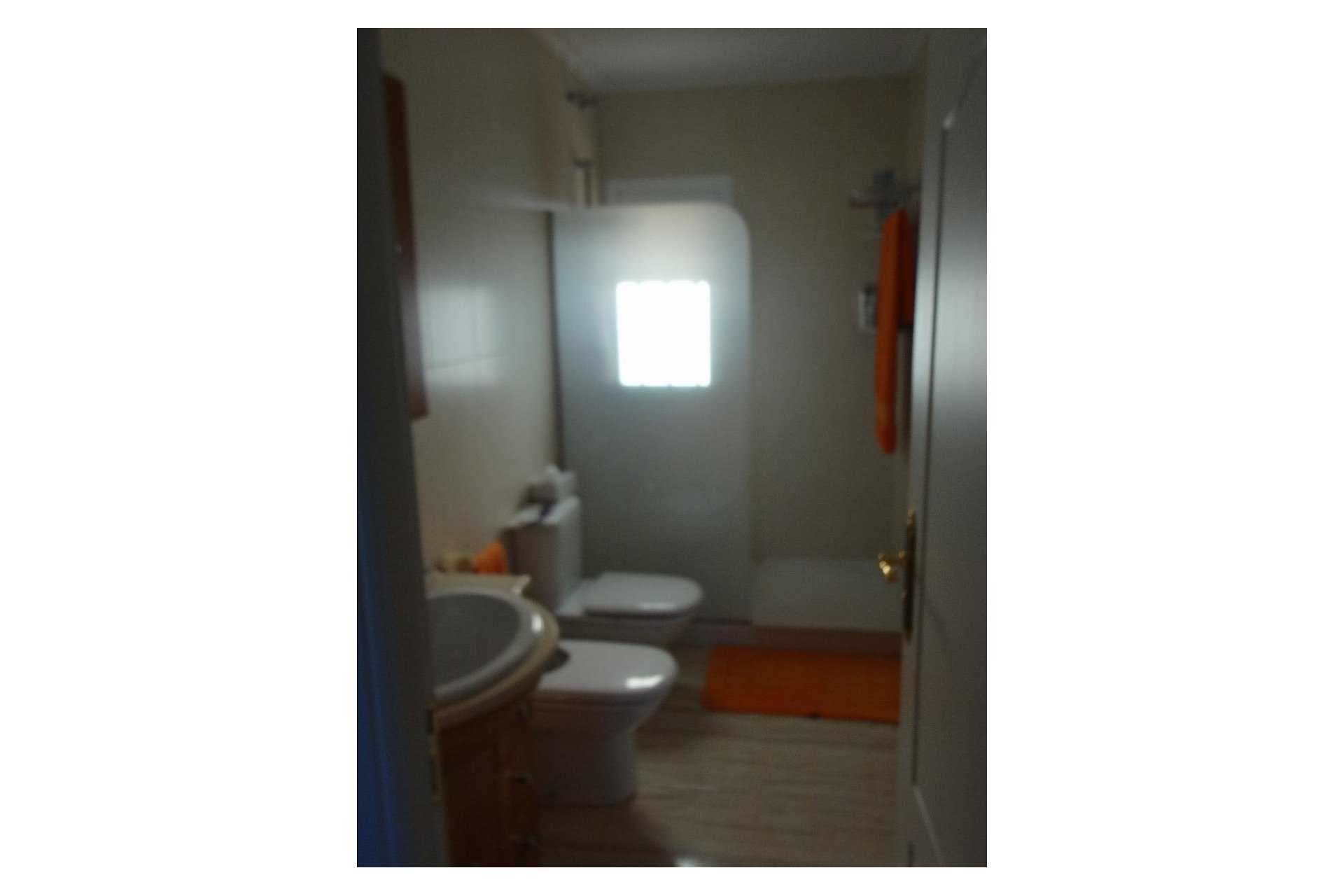 Herverkoop - Country House -
El Altet