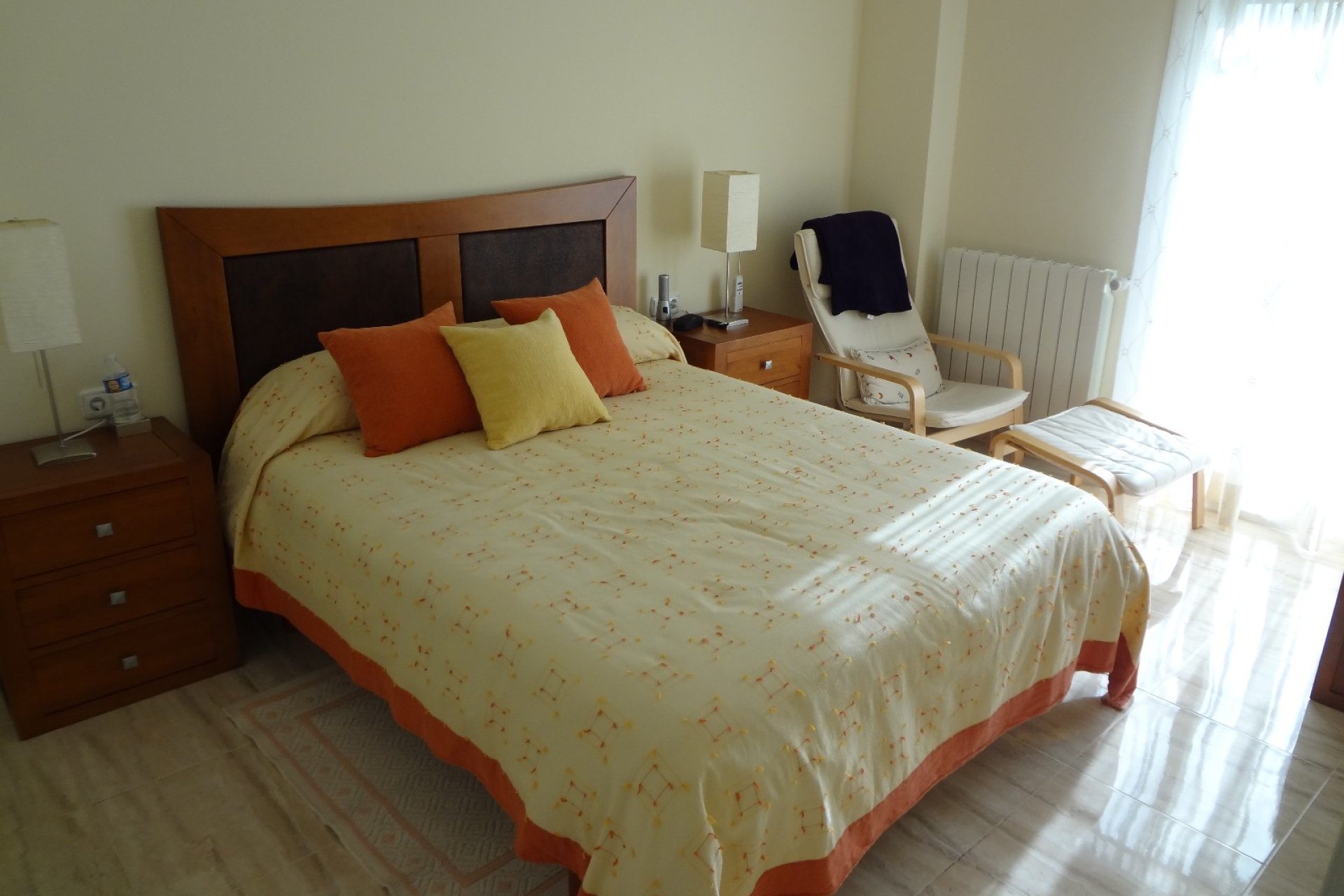 Herverkoop - Country House -
El Altet