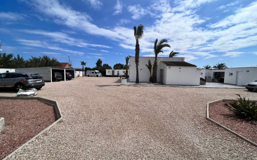 Herverkoop - Country House -
Elche - La Marina